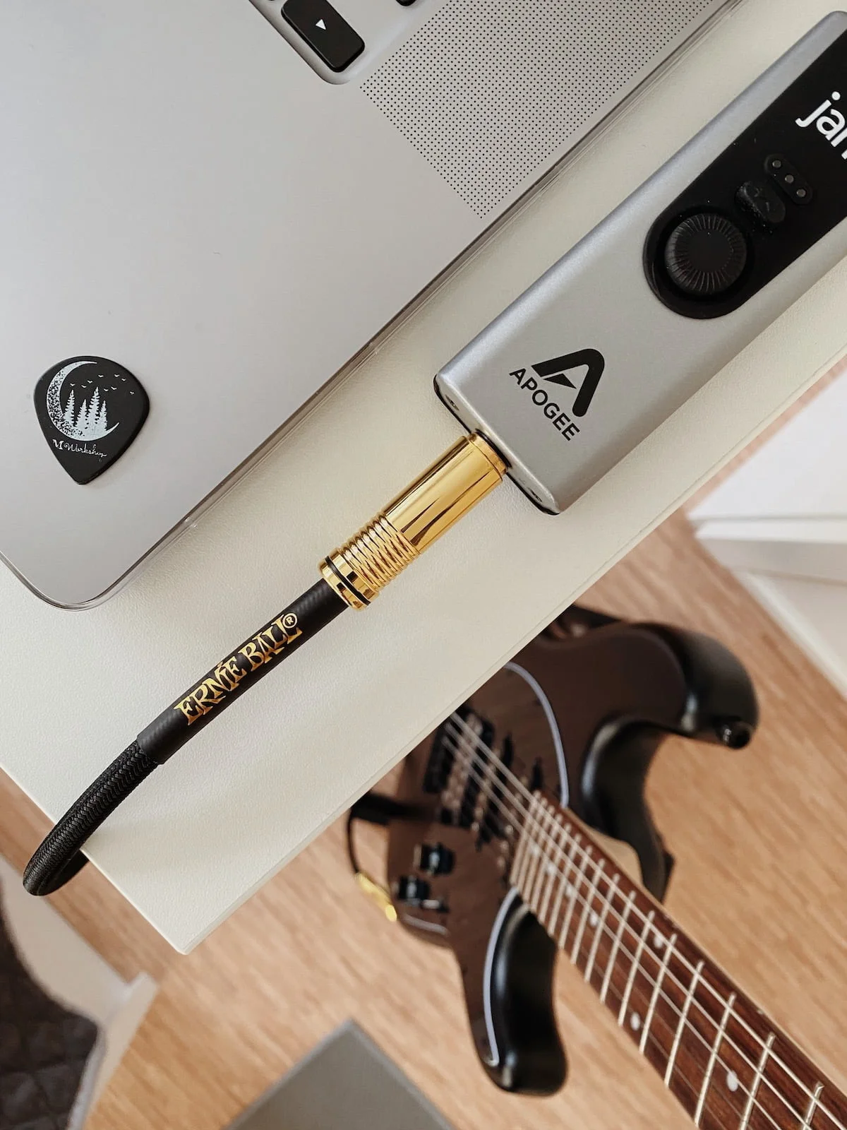 Ernie Ball Black kabel gitarowy / instrumentalny 7.62 m