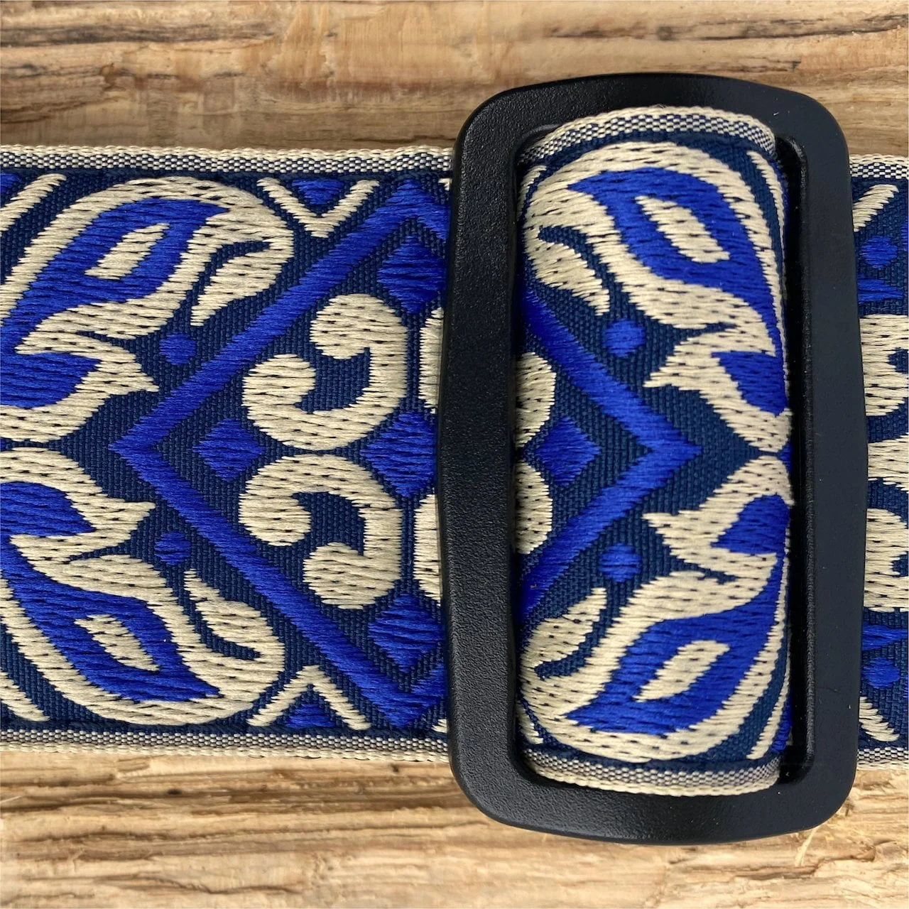 Ernie Ball Tribal Blue pasek do gitary