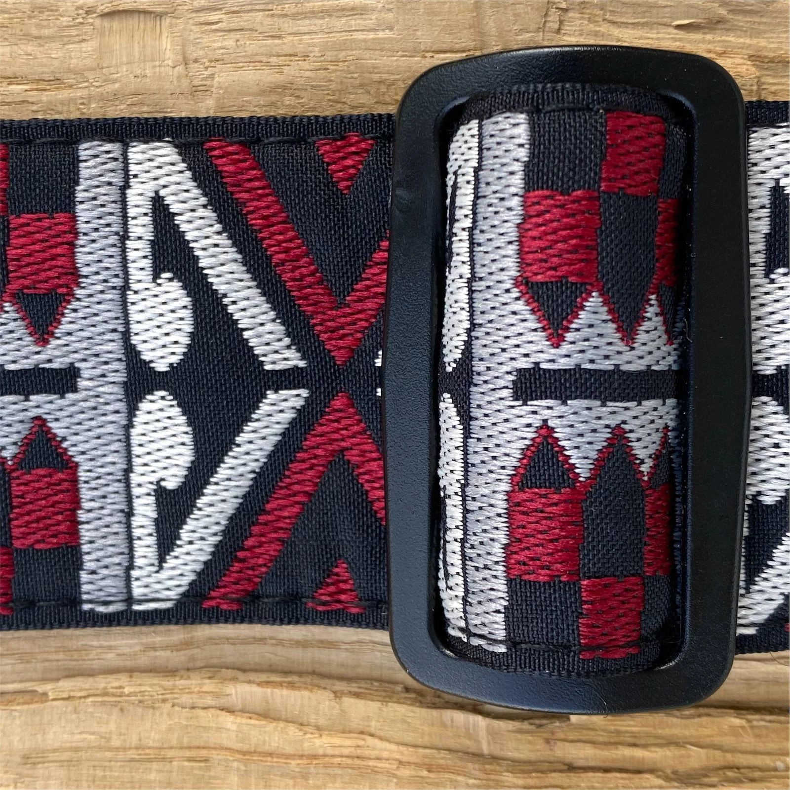 Ernie Ball Primal Red pasek do gitary