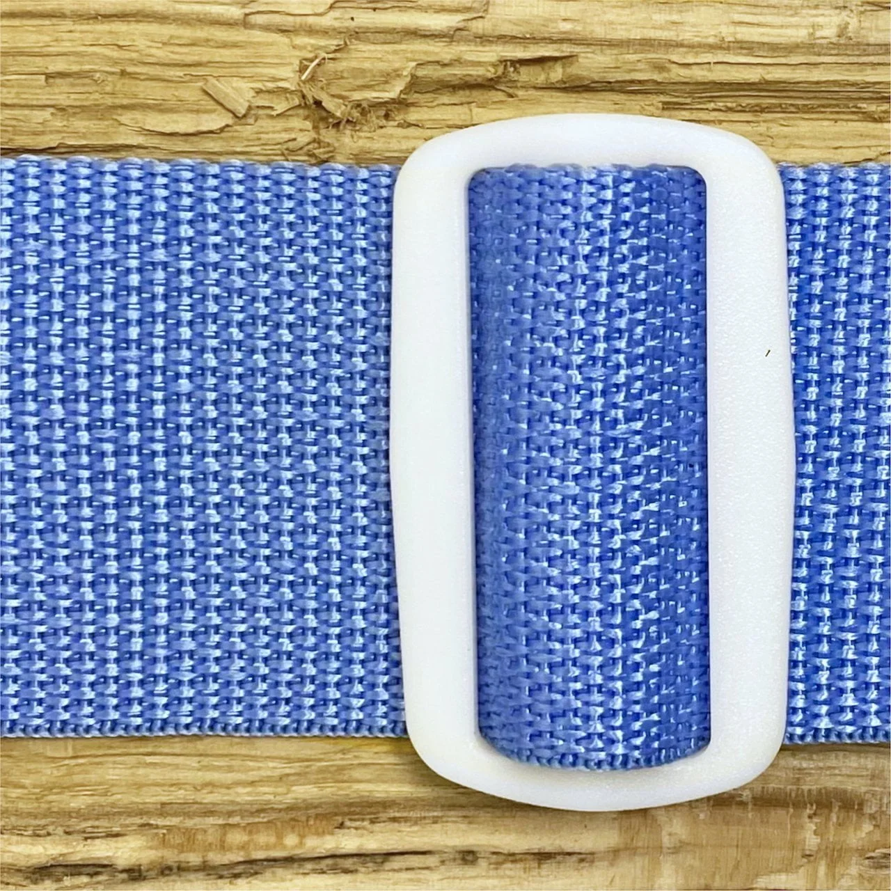 Ernie Ball Soft Blue and White pasek do gitary