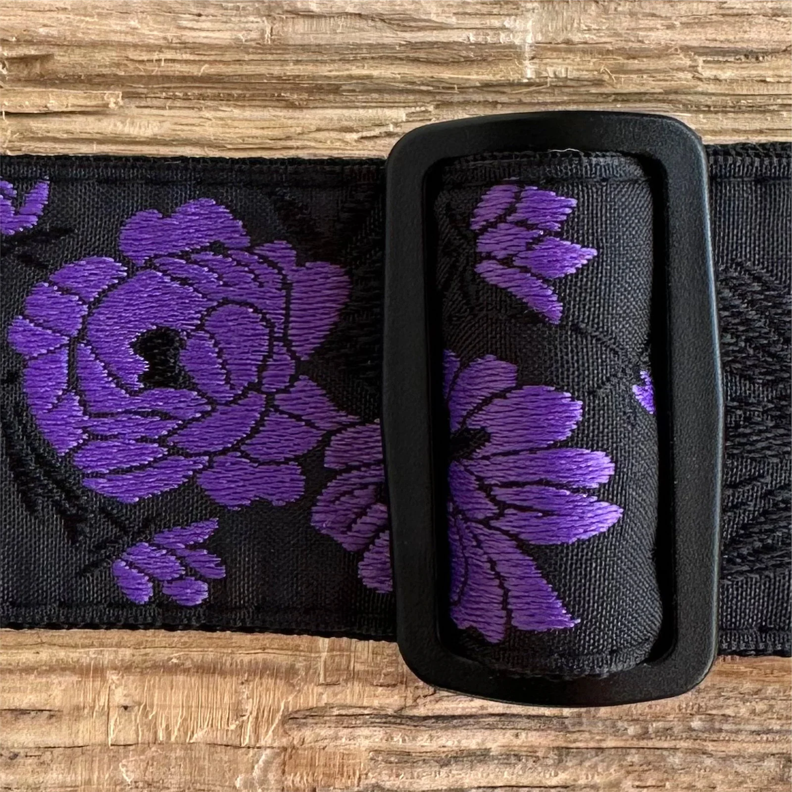 Ernie Ball Lavender Rose pasek do gitary