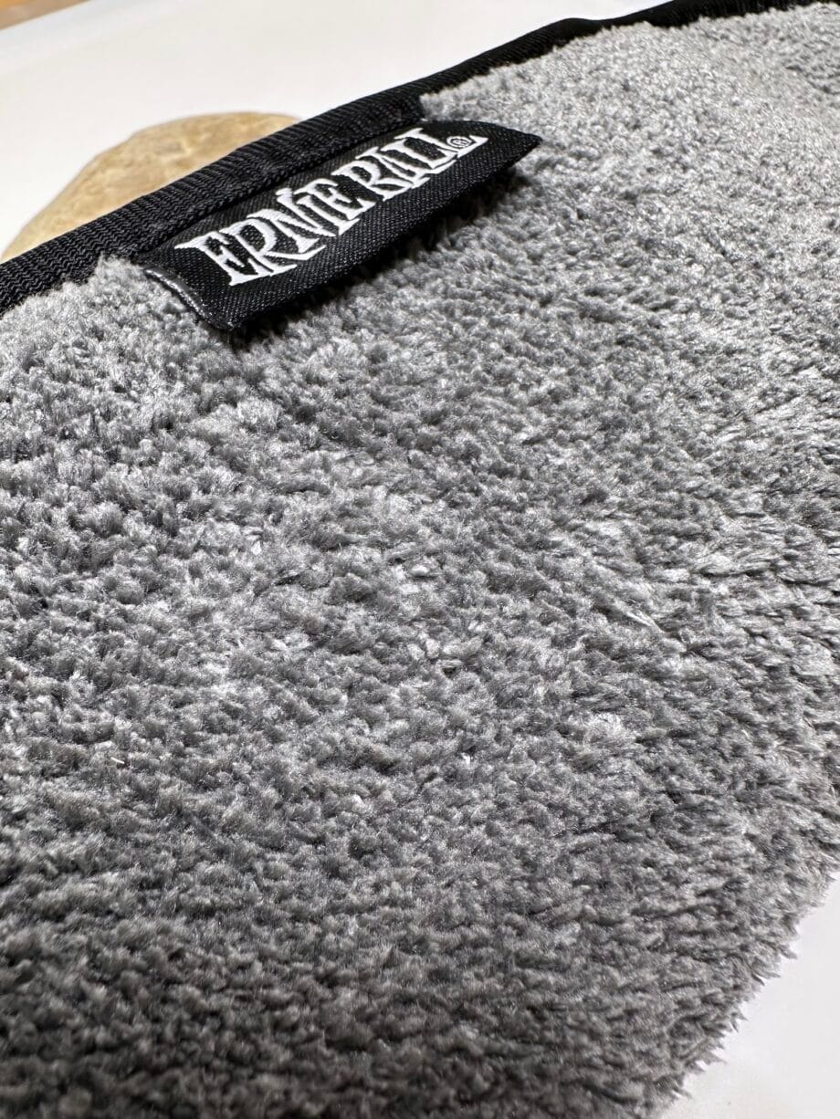 EB4219 Ernie Ball Ultra-Plush Microfiber Cloth