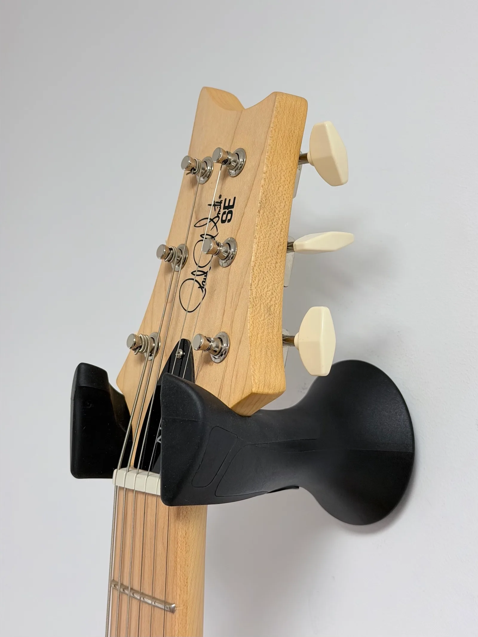 ernie ball guitar wall mount hanger wieszak na gitarę czarny