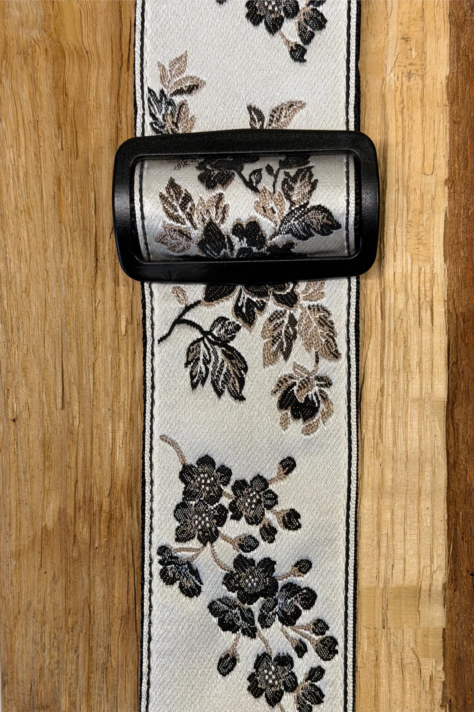 eb5440 ernie ball shadow blossom pasek do gitary
