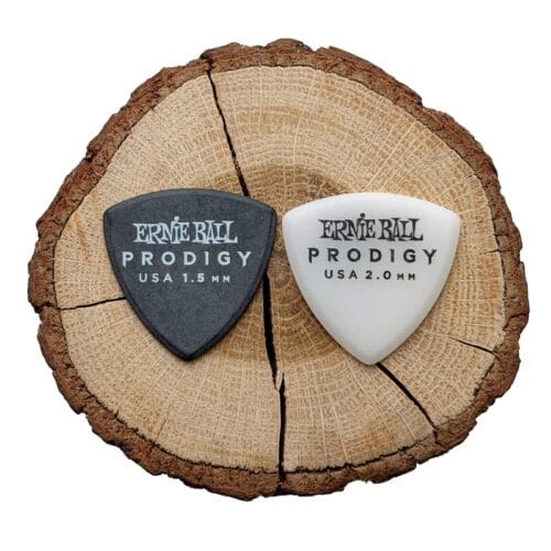 EB9338 EB9332 Ernie Ball Prodigy Large Shield kostka gitarowa M-Workshop.pl