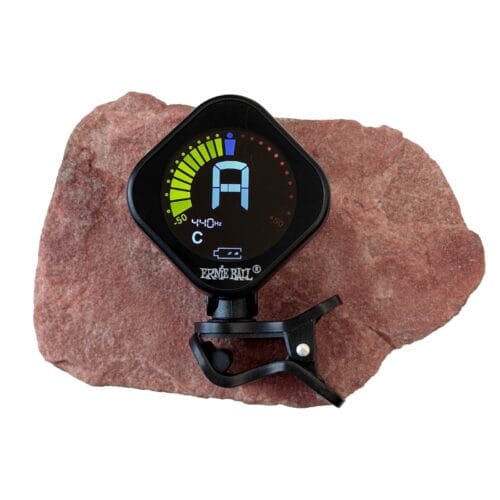 EB9627 Ernie Ball ProTune USB‑C Clip‑On Tuner tuner chromatyczny ładowalny